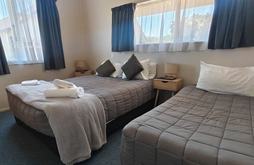 Solway Hotel | Chanel Court Motel