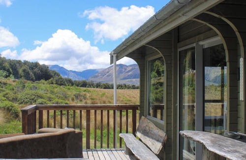 Castle Hill Hostel | Forest Lodge