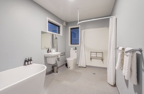 Tekapo Hotel | Woolshed Suites