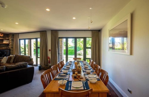 Luggate Cabin | Limetree Lodge