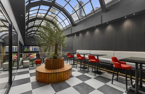 Auckland Central Business District Hotel | Radisson RED Auckland