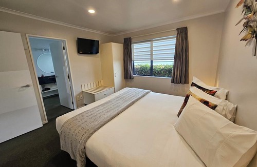 Te Awamutu Hotel | ASURE Albert Park Motor Lodge