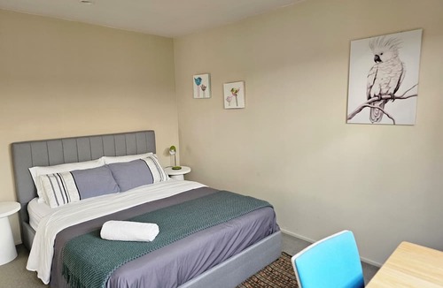 Three Kings House | LILYPAD 4-bedroom Urban Retreat Auckland