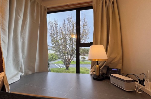 Porirua Hotel | Harbour View Lodge