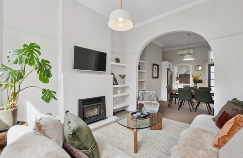 Dunedin City Centre Villa | Villa on Rattray