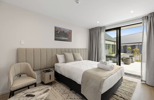 Rolleston Hotel | Brookside Motel