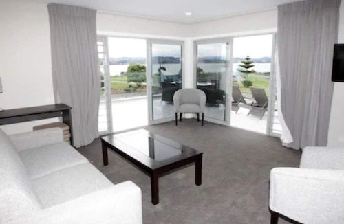 Ahuriri Hotel | East Pier Hotel