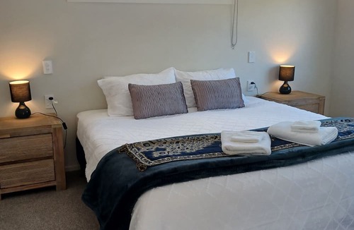Lowburn Villa | Suncrest Villas