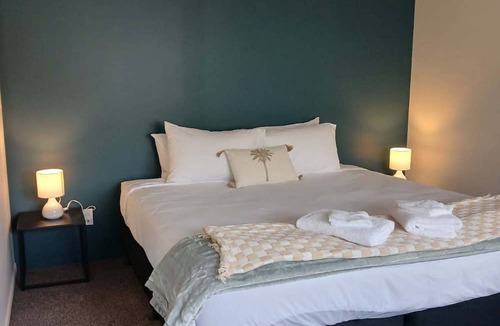 Lowburn Villa | Suncrest Villas