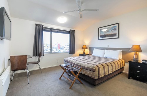 Halswell Hotel | The Halswell Accommodation