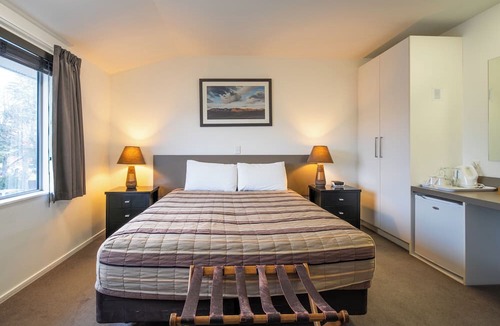 Halswell Hotel | The Halswell Accommodation