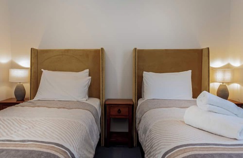 Christchurch Cabin | Harewood Lodge