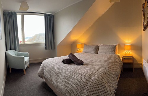 Dunedin City Centre Hostel | Manor on the Park Backpackers