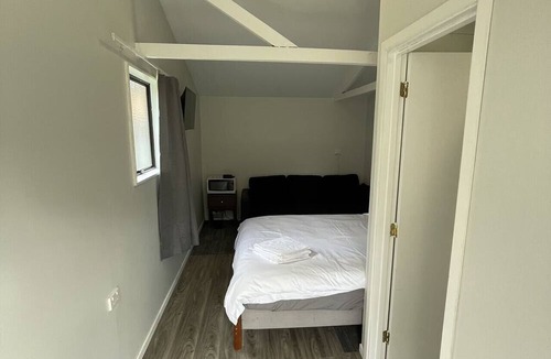 Rotorua Ski Chalet | 1 Double 1 Sofa Beds Garden Chalet 9C