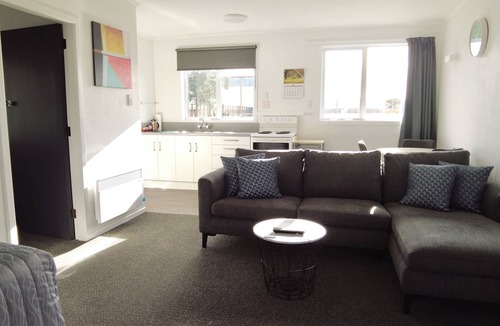 Invercargill Hotel | Moana Court Motel