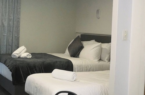 Hastings Hotel | Lavana Motels