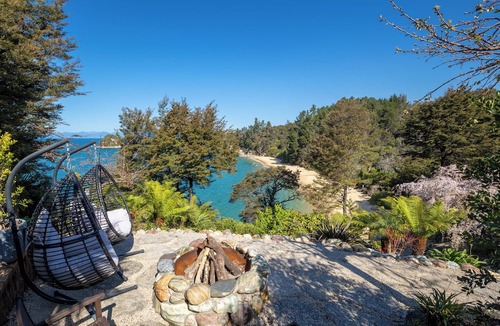 Ngaio Bay Villa | Exclusive Suite Booking