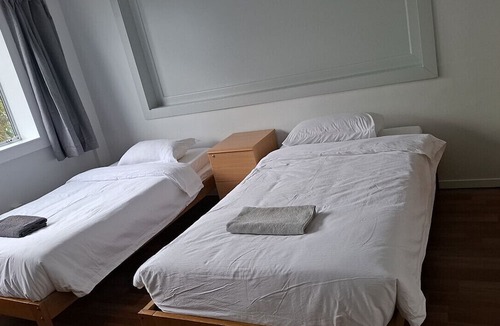 Auckland Apartment | 1 Double 2 single 2 Sofa Beds Suite 4