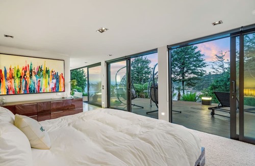 Ngaio Bay Cabin | Exclusive Jacuzzi Suite - Ocean Views