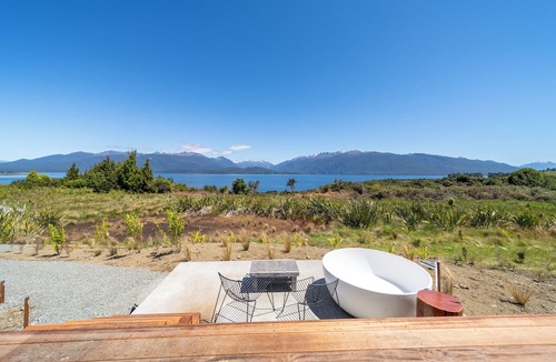 Te Anau Cabin | Tukare Lookout