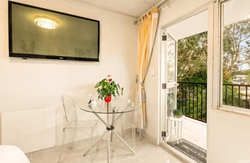 Mount Albert Apartment | 23 Studio Apartment in Mount Albert