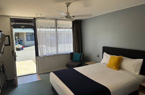 Tauranga South Hotel | Academy Motor Inn