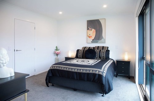 Carterton House | The Mackinnon