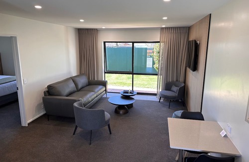 Twizel Hotel | The Lakes Motel Twizel