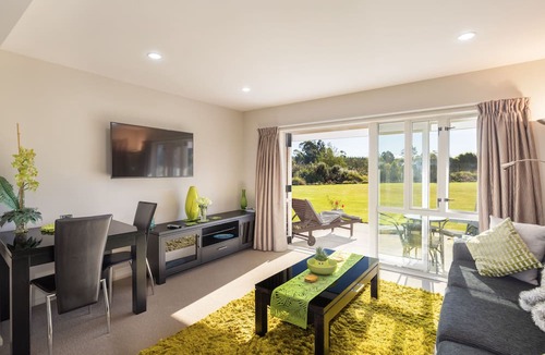 Christchurch House | The Meadows Villa