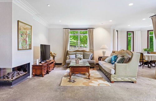 Whitford Villa | Countryside Zen Estate - Views and Pool