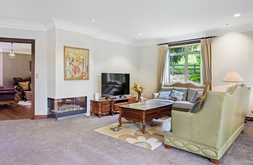 Whitford Villa | Countryside Zen Estate - Views and Pool