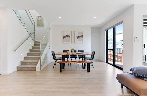 Sandringham Apartment | Central Oasis Townhouse with Parking