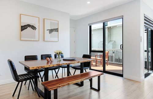 Sandringham Apartment | Central Oasis Townhouse with Parking