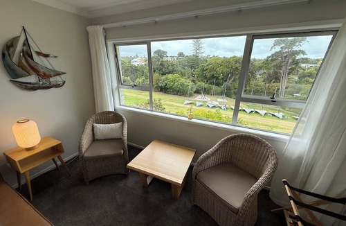 Torbay Apartment | Waiake Beach Apartments