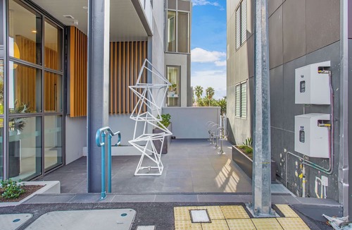 Parnell Apartment | Augustus Harmony Apartment with Parking