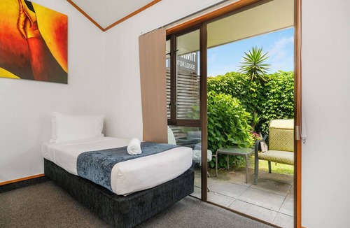 Tauranga Hotel | Summit Motor Lodge