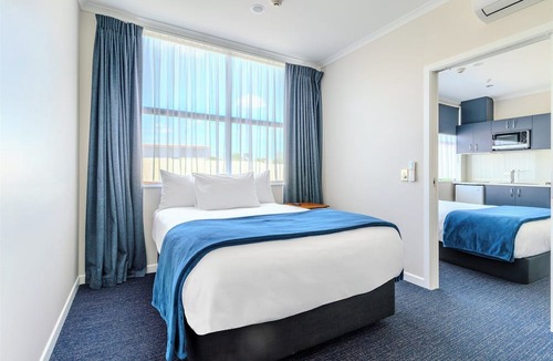 Hamilton Hotel | Hamilton Motel 2025 Limited