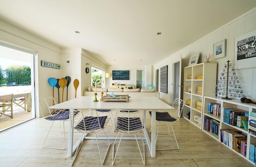 Ostend Villa | Calypso pool Villa Waiheke Island