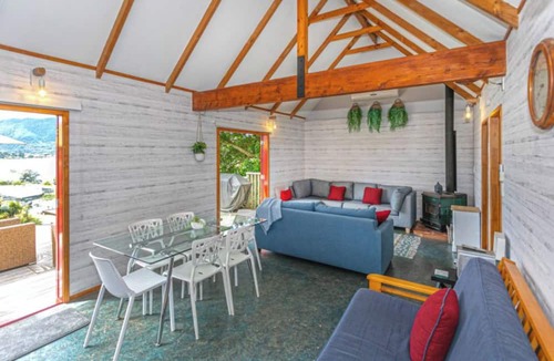 Tairua House | The Beach House - Tairua Holiday Home