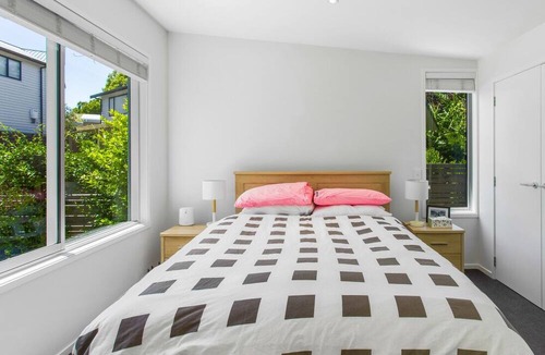 St. Heliers House | Executive Home W/Spa & Pool