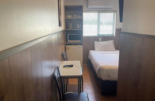 Manukau City Hotel | Conway Motel