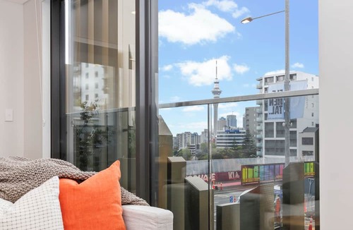 Newton Apartment | Lighthouse Apartments by Urban Rest