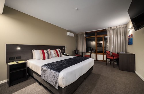 Lower Hutt Hotel | Carnmore Hotel Lower Hutt