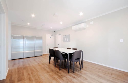 Papatoetoe Hotel | ACL Studio Units