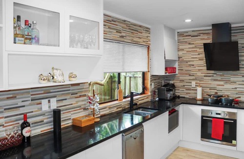 Golflands Villa | Botany Bliss l Beautiful 4Bed Family Friendly Home
