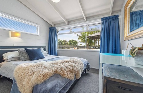 Papamoa Beach House | Beach House - Top Location Opposite Beach!