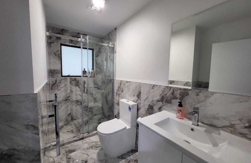 Manurewa House | KTC modern, sleek and cozy house.