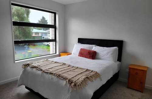 Manurewa House | KTC modern, sleek and cozy house.
