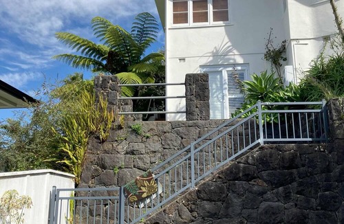 Mount Eden House | Charming art-deco 3 Bdrm bungalow in city-fringe