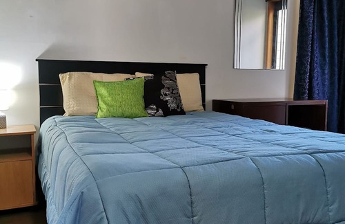 Titirangi House | Hilltop holiday home with stunning views.